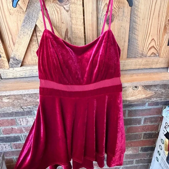 Honey and Rosie Burgundy Velvet Dress - Picture 3 of 6